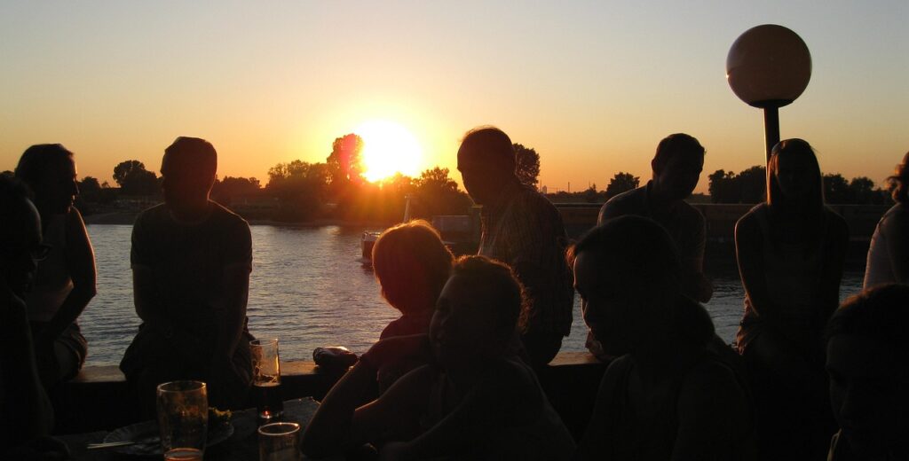 beer-garden-202556_1280